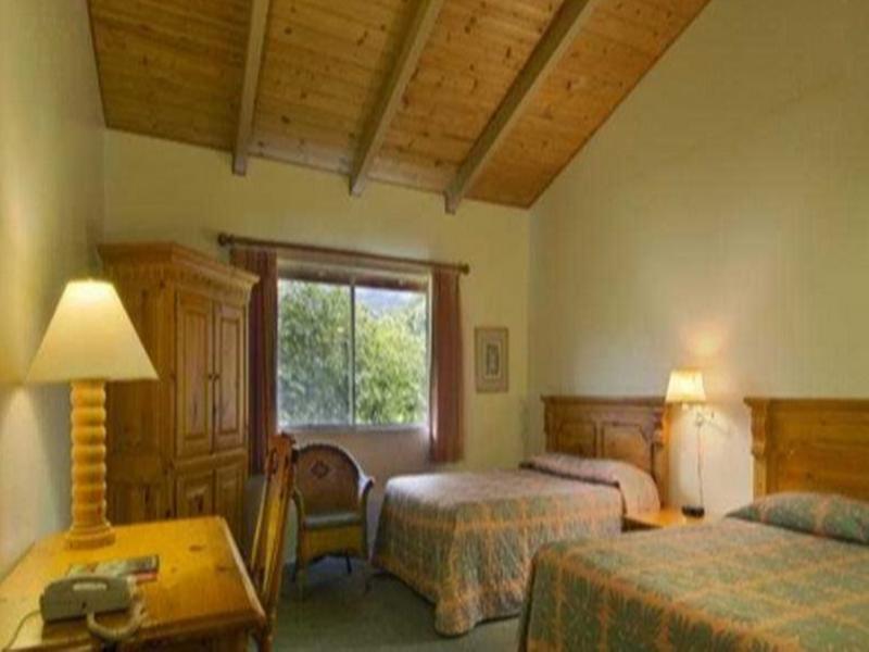 Castle Waimea Country Lodge Exterior foto